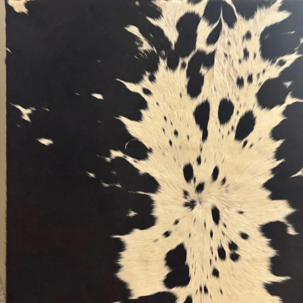 Artistic Black and Cream Wall Tapestry